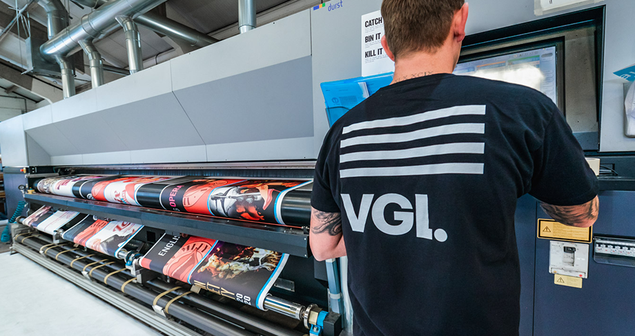 VGL worker creates printed graphics